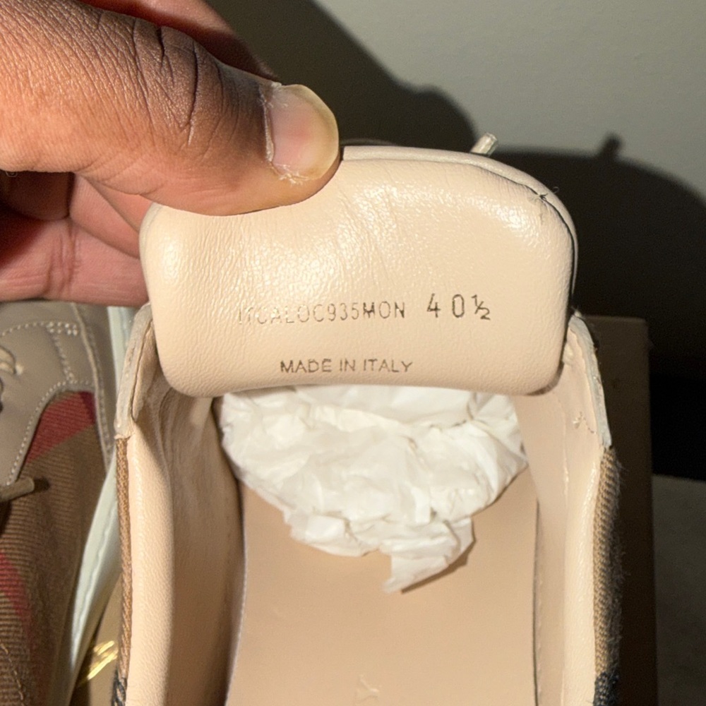 Burberry Beige and White Sneakers - Picture 7 of 12